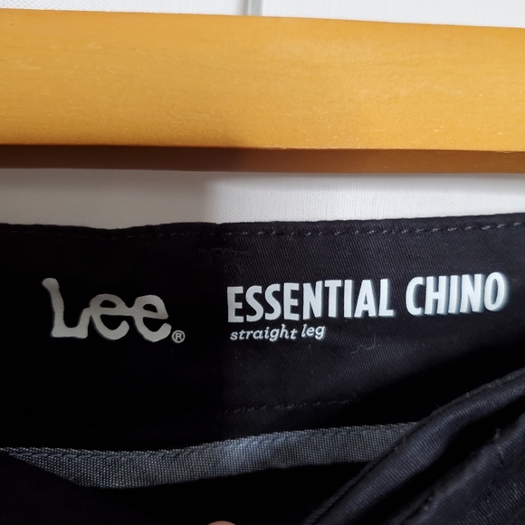 NWT Lee Womens Essential Chino Pants Sz 6 M Black Straight Leg Mid Rise - Picture 4 of 8